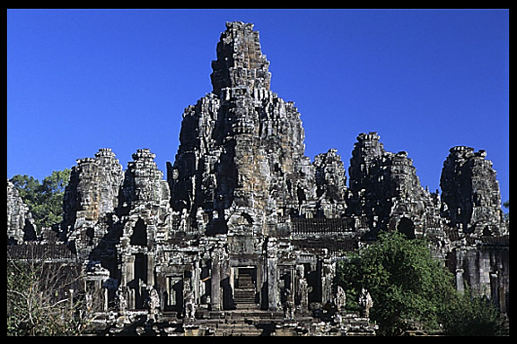 The Bayon, 54 gothic towers decorated with 200 smiling faces.