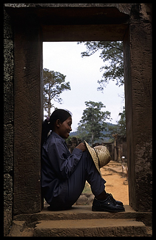 A resting guard inside Banteay Srei.
