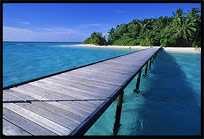 A holiday on one of the many Maldives islands offers good all inclusive hotels on resorts with white sand beaches.