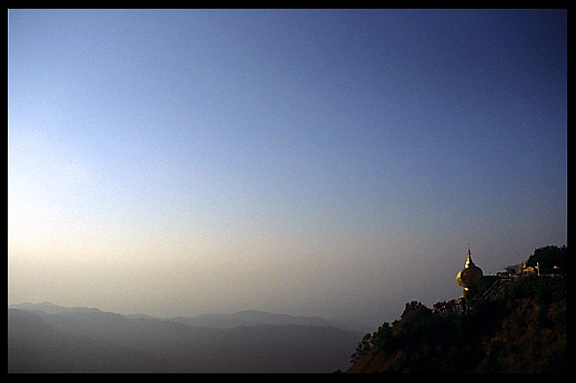 An overview of the valley of Mount Kyaiktiyo.