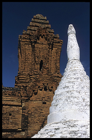 Details of one of Bagans many temples.