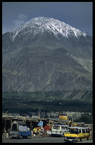 Spectacular views along the Karakoram Highway. Gilgit, Pakistan