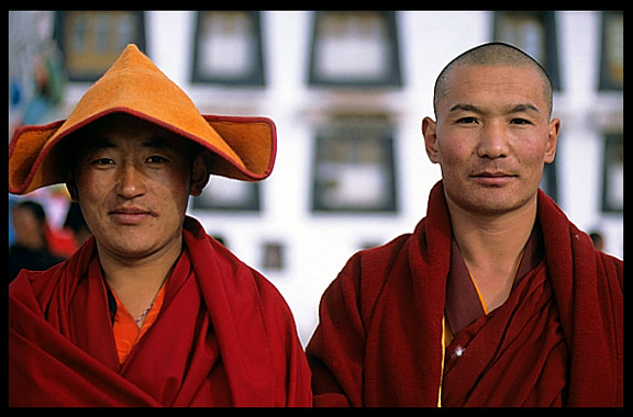 Pilgrims in front of the Jokhang.