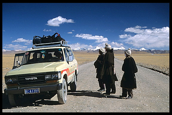 Nomads from Changtang province on the road from Lhasa to Nam Tso.